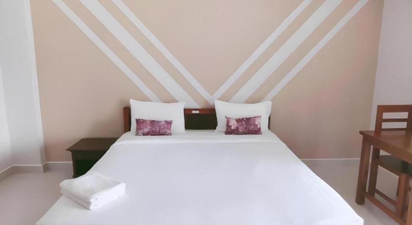 Iyara Residence Трат Екстер'єр фото